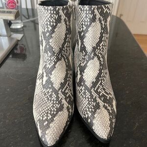 Steve Madden boots